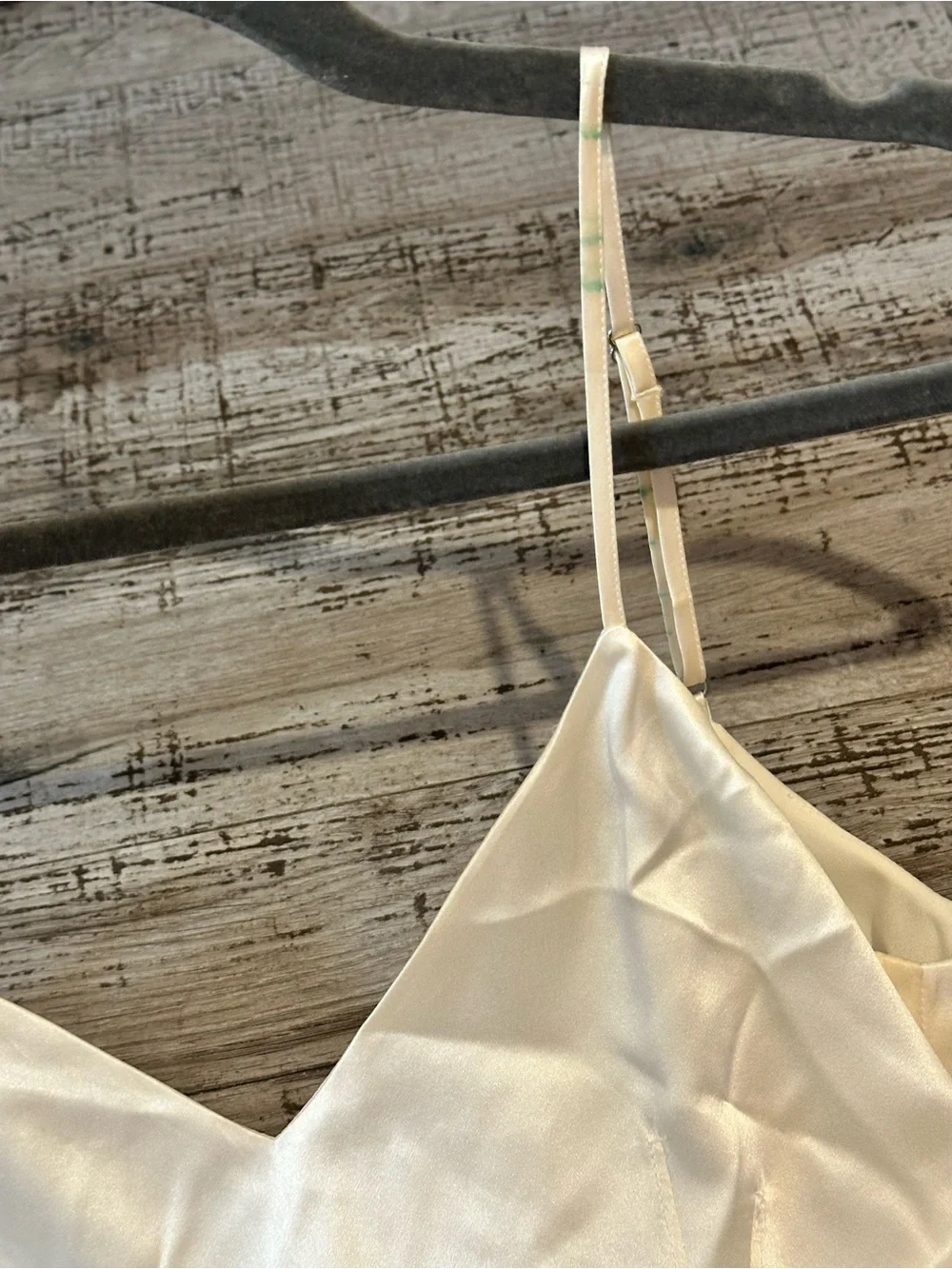 Cinq à Sept Ivory Feather Trim Satin Crop Top – Size S - Picture 3 of 5